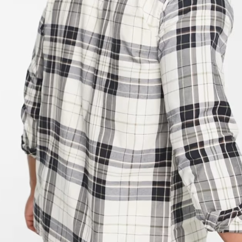 Casual Plaid Button-Up Shirt